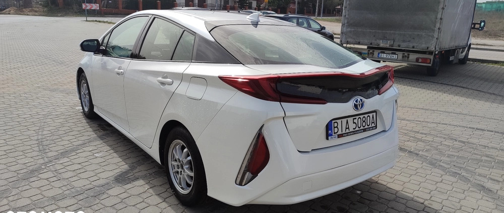 Toyota Prius cena 86000 przebieg: 179000, rok produkcji 2016 z Białystok małe 92